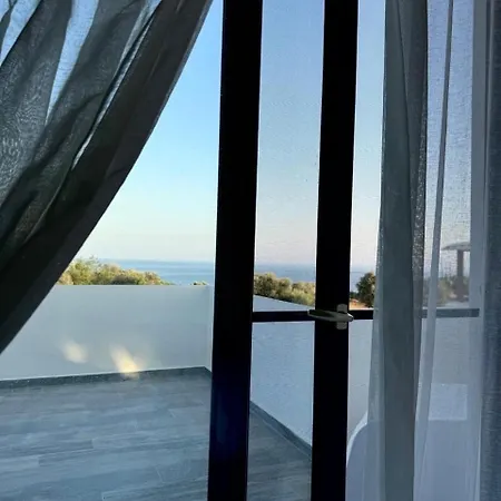 A Luxurious Seafront With A Private Pool * Nikosia